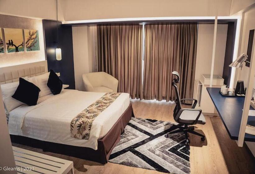 اتاق استاندارد با تخت بزرگ, Grand River View Hotel   Rajshahi