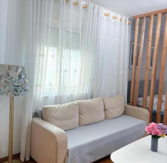 آپارتمان 1 خوابه, Budget Retreat Tirana & Studios
