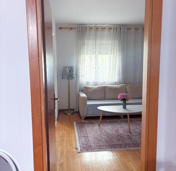 آپارتمان 1 خوابه, Budget Retreat Tirana & Studios