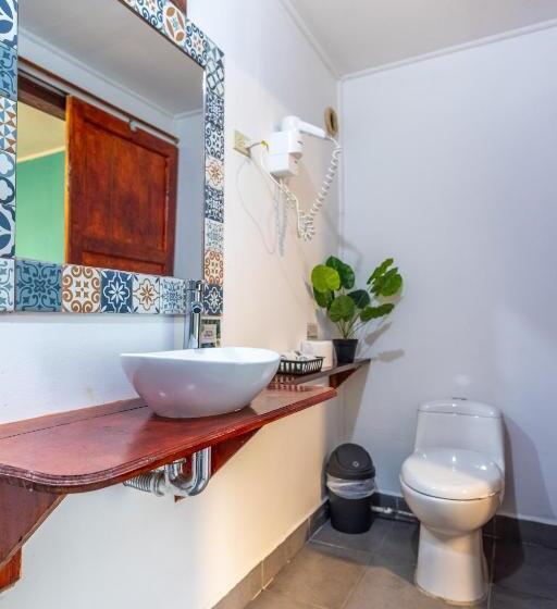 اتاق سوپریور سه تخته, La Casona Eco Lodge Tortuguero