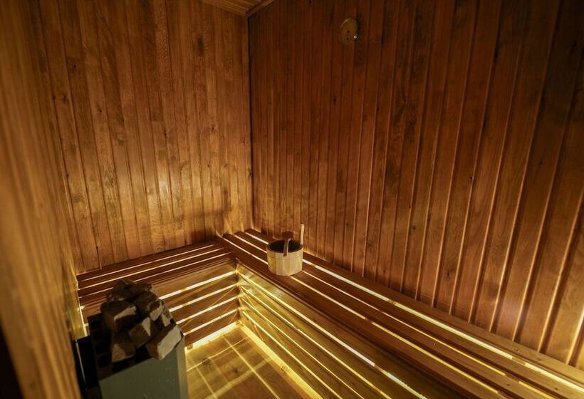 سوئیت پرزیدنت, My Cave Suites
