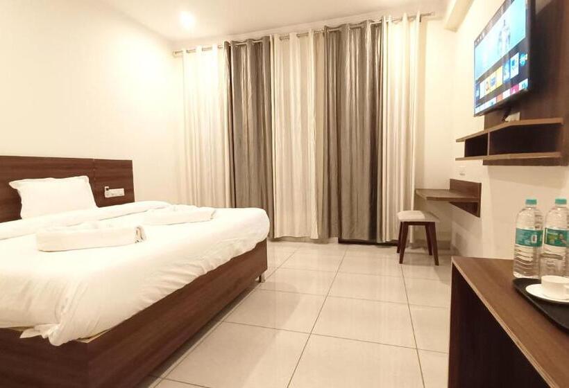 اتاق استاندارد با تخت بزرگ, Tapovanam Rishikesh