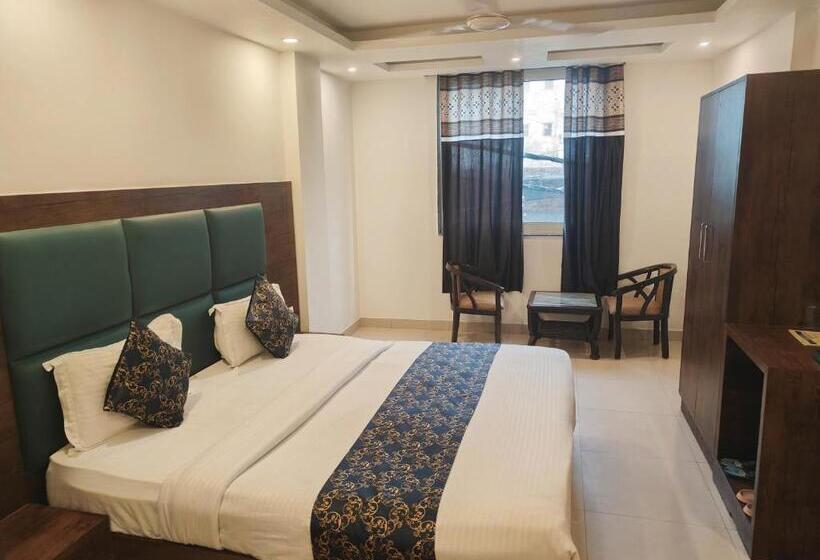 اتاق سوپریور, Tej View Near Igi Airport T3