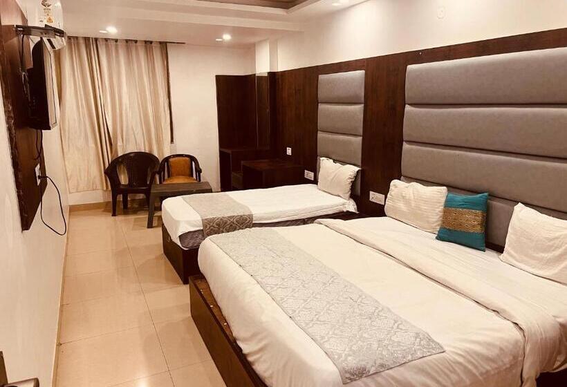 اتاق استاندارد چهار تخته, Tej View Near Igi Airport T3
