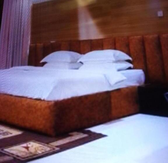 اتاق استاندارد با تخت بزرگ, Light House Hotel And Apartments Lekki Phase 1