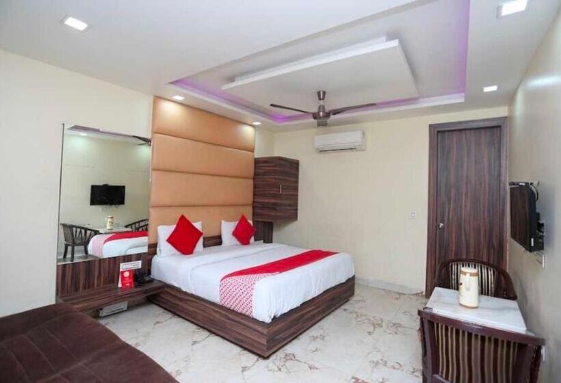 اتاق کلاسیک سه تخته, Oyo 81037 Hotel Shree Madhav Regency