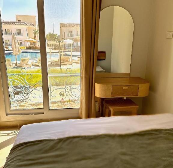 سوییت خانوادگی, Babushka Boutique Hotel Dahab