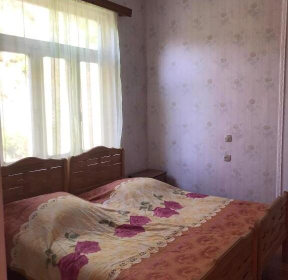 اتاق استاندارد, Guest House Nana