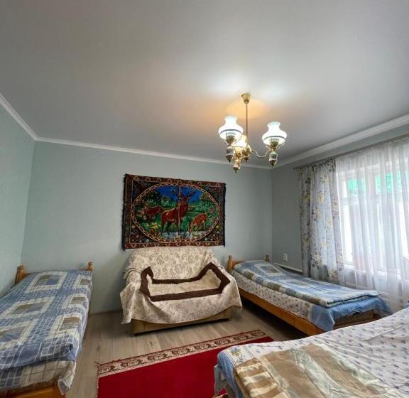 اتاق استاندارد چهار تخته, Lake House