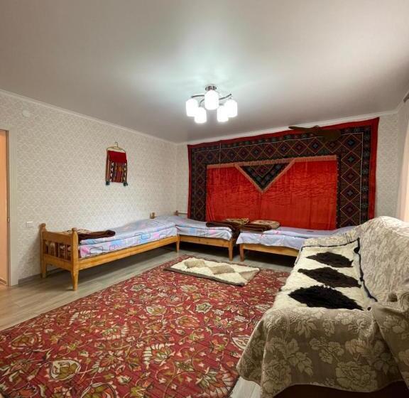 اتاق خانوادگی, Lake House