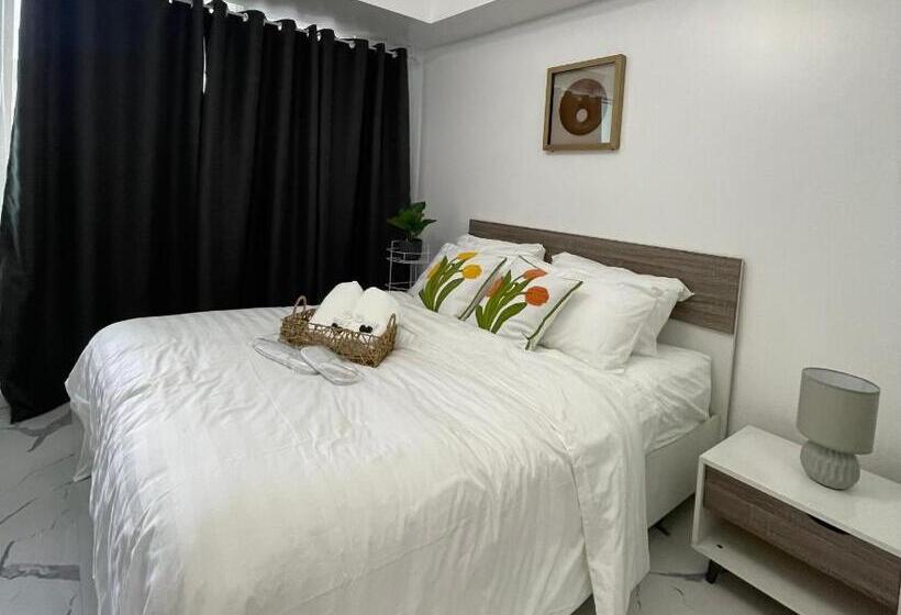 سوییت خانوادگی, Azure Urban Resort   City View 1br   Ps4, Billiards, Netflix, Karaoke