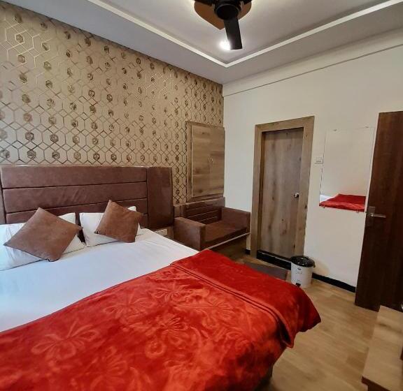 اتاق اکونومی, U2 Hotel Wizard Palace