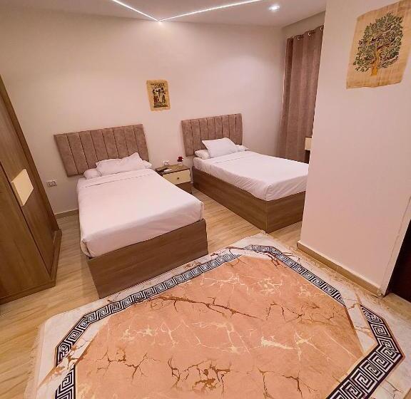 اتاق اکونومی, Locanda Pyramids View