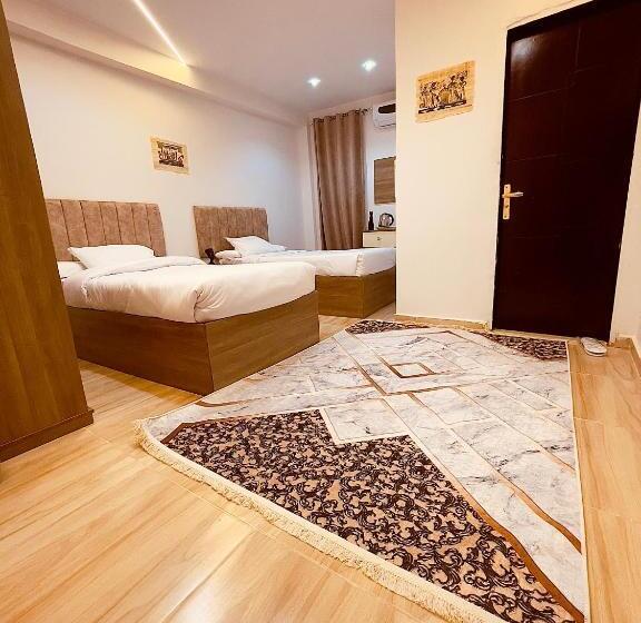اتاق اکونومی, Locanda Pyramids View