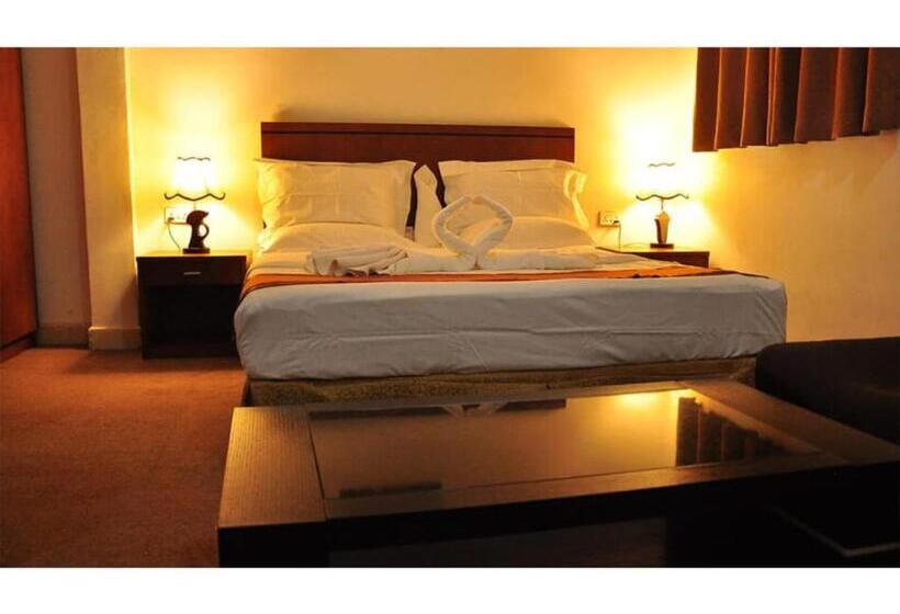 سوییت لوکس, Lamerinn Hotel Juba