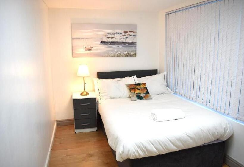 اتاق استاندارد با سرویس بهداشتی مشترک, Birmingham City Centre Apartment Room Near China Town