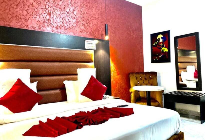 اتاق لوکس یک تخته, Rove Luxury Hotel And Suites
