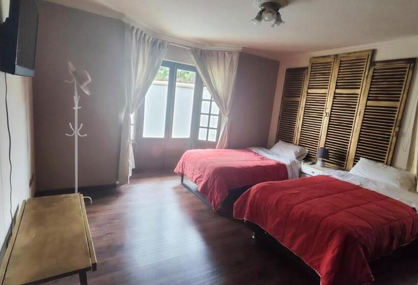 اتاق استاندارد, Golden House Guesthouse