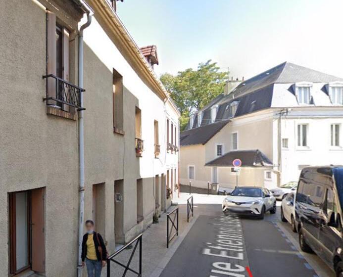 آپارتمان 1 خوابه با چشم‌انداز باغ, 4pers 2lits 5 Min Aéroport Orly,navette Et Parking Extra,location En Nuit Et Jourchez Sandro