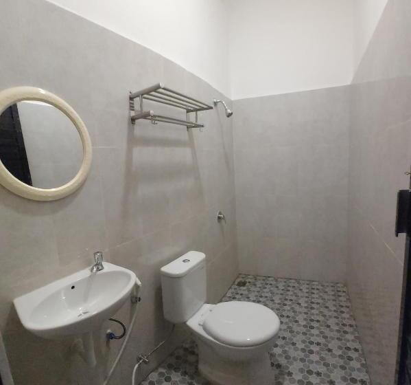 اتاق لوکس, Dehills Hotel Luwuk