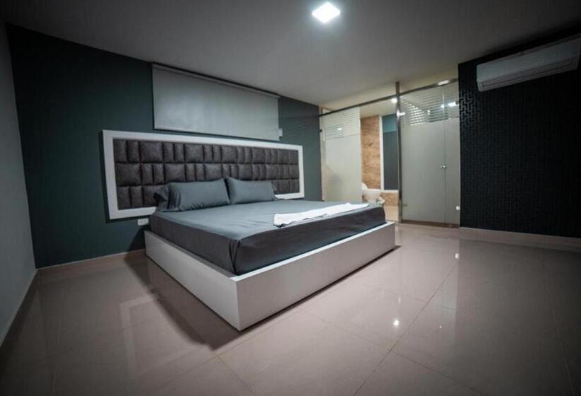 سوئیت جونیور با استخر, Suites Lounge La Viga