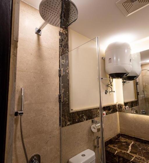 استودیو استاندارد با تراس, Marron Serviced Studios And Rooms