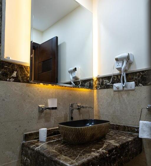 استودیوی استاندارد, Marron Serviced Studios And Rooms