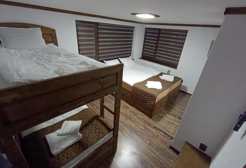 اتاق استاندارد چهار تخته, къщи за гости горски кът с. маджаре