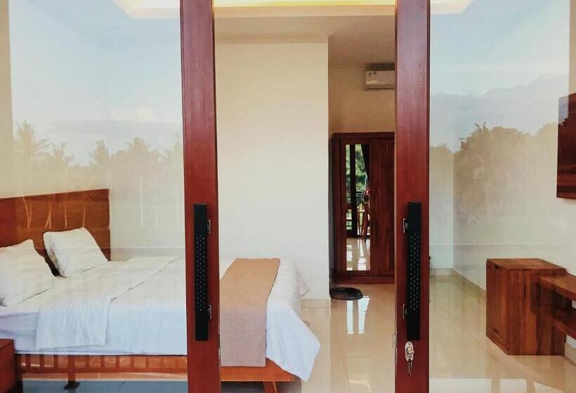 اتاق لوکس, Henrynatha Guesthouse