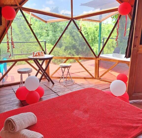 سوییت لوکس, Glamping Horse