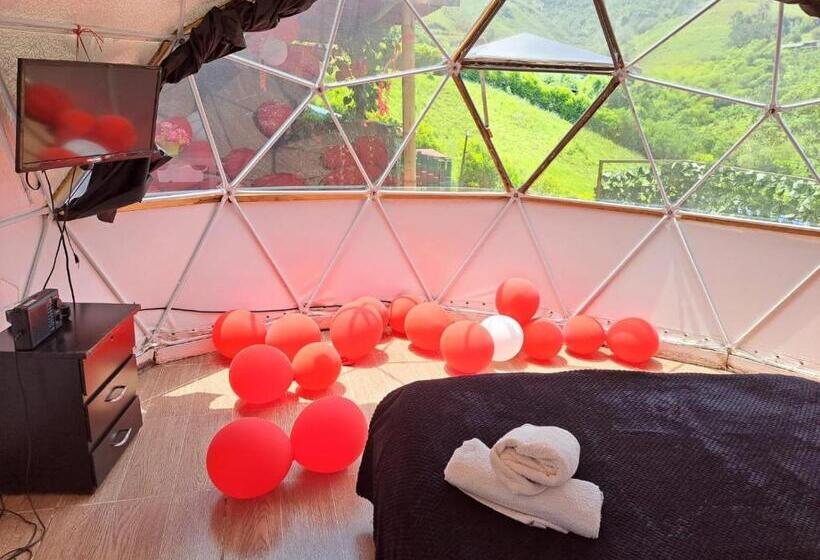 سوییت با چشم‌انداز کوه, Glamping Horse