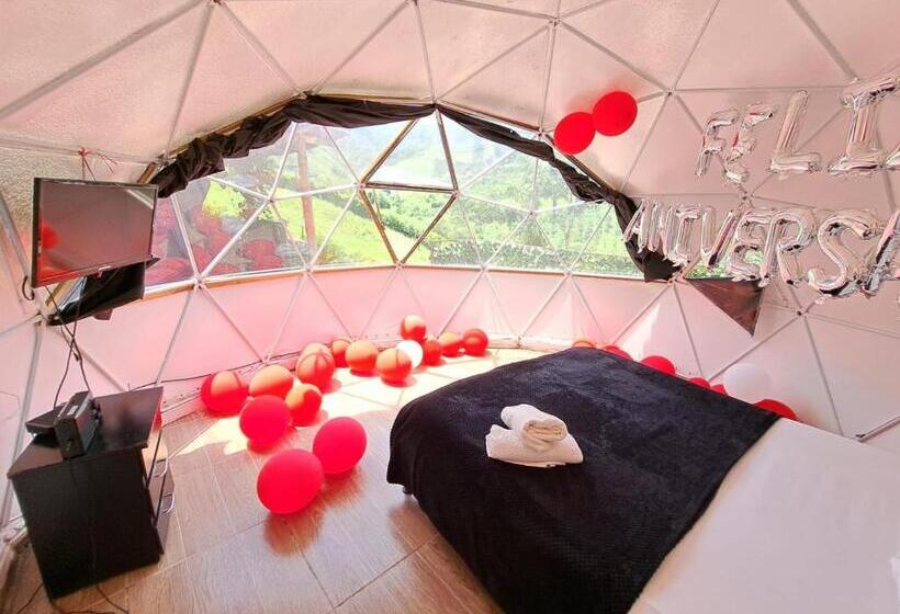 سوییت با چشم‌انداز کوه, Glamping Horse