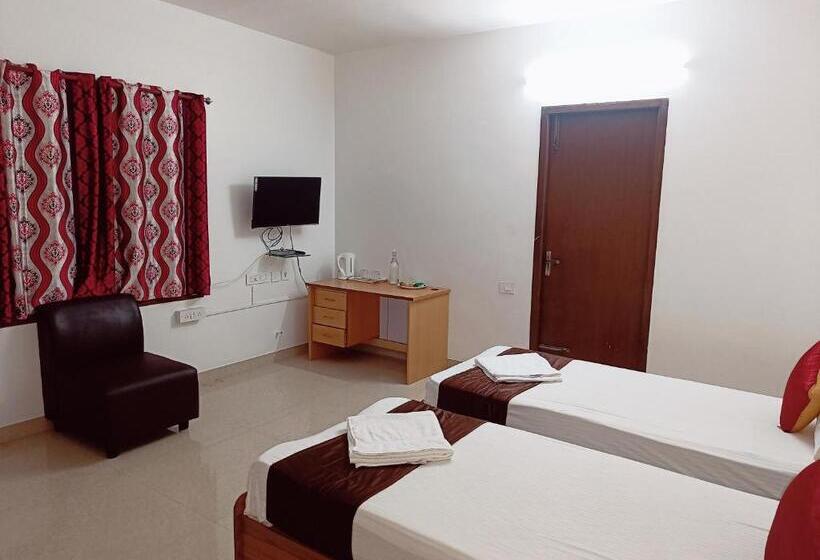 اتاق لوکس, Ramya Residency Porur