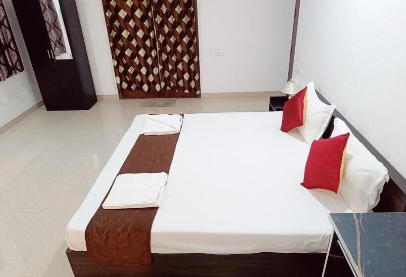 Deluxe Suite King Bed, Ramya Residency Porur
