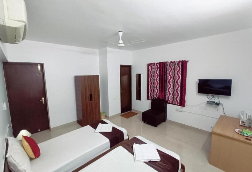 اتاق لوکس, Ramya Residency Porur