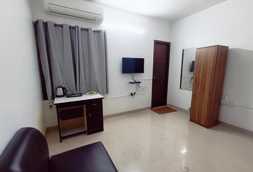 اتاق لوکس, Ramya Residency Porur