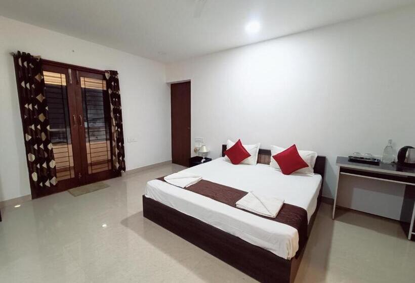 Deluxe Suite King Bed, Ramya Residency Porur