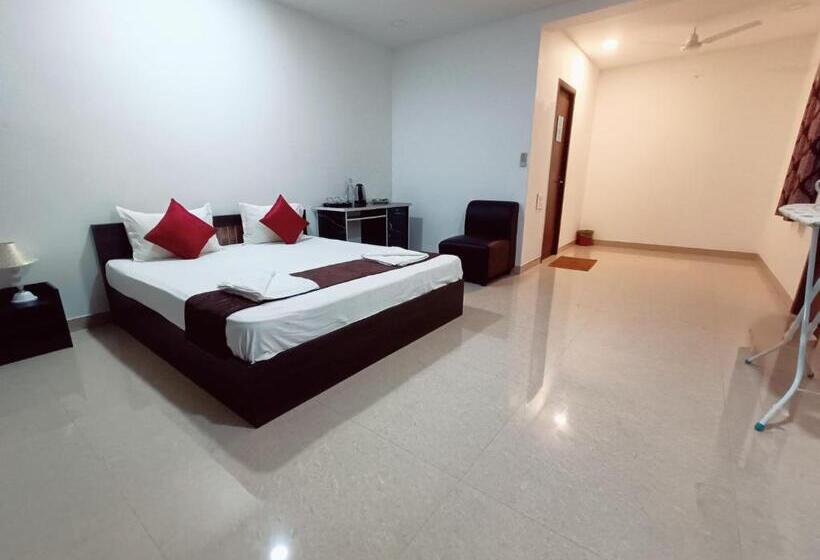 Deluxe Suite King Bed, Ramya Residency Porur