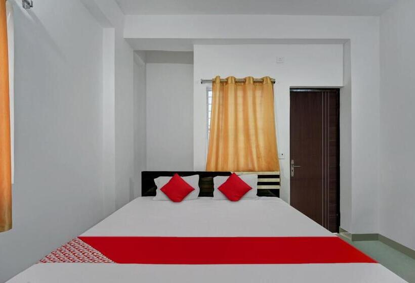 اتاق کلاسیک سه تخته, Oyo Flagship Hotel Sangam Palace