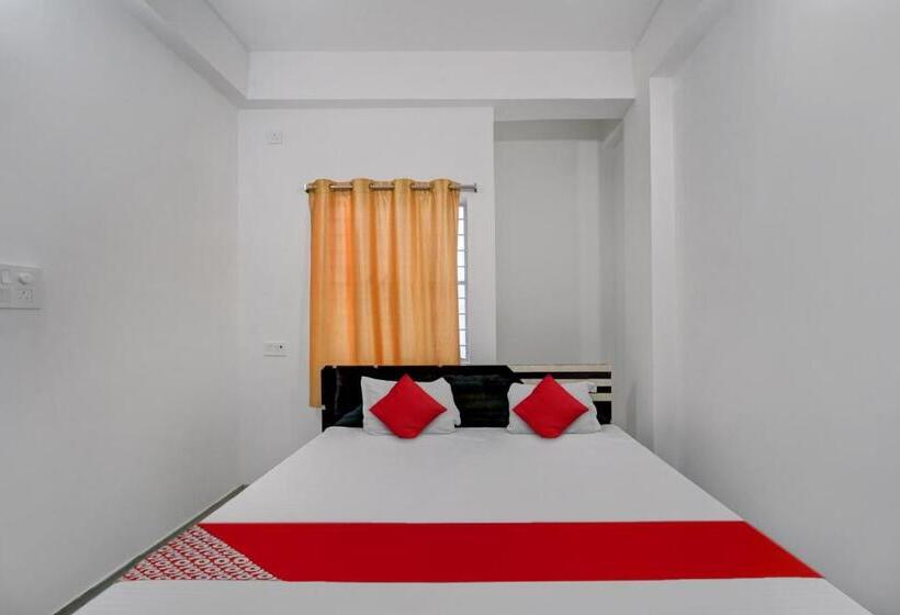 اتاق کلاسیک سه تخته, Oyo Flagship Hotel Sangam Palace