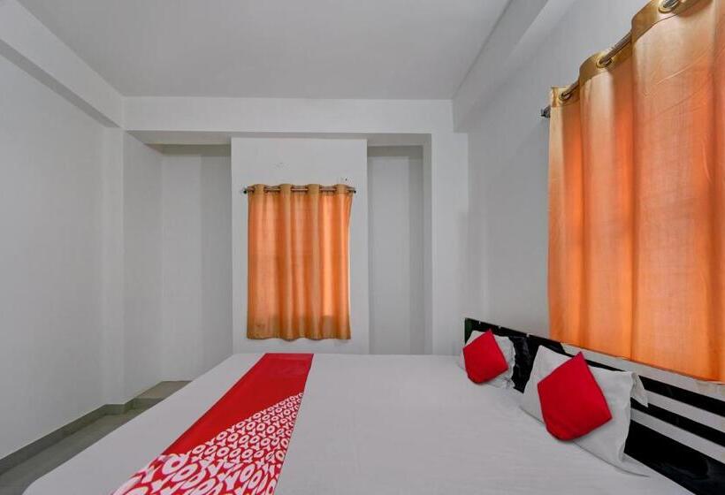 اتاق کلاسیک سه تخته, Oyo Flagship Hotel Sangam Palace