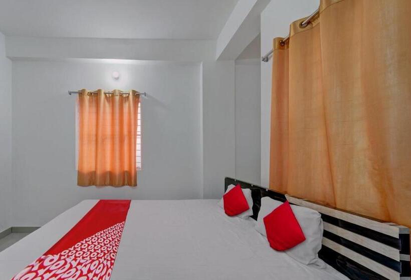 اتاق کلاسیک سه تخته, Oyo Flagship Hotel Sangam Palace
