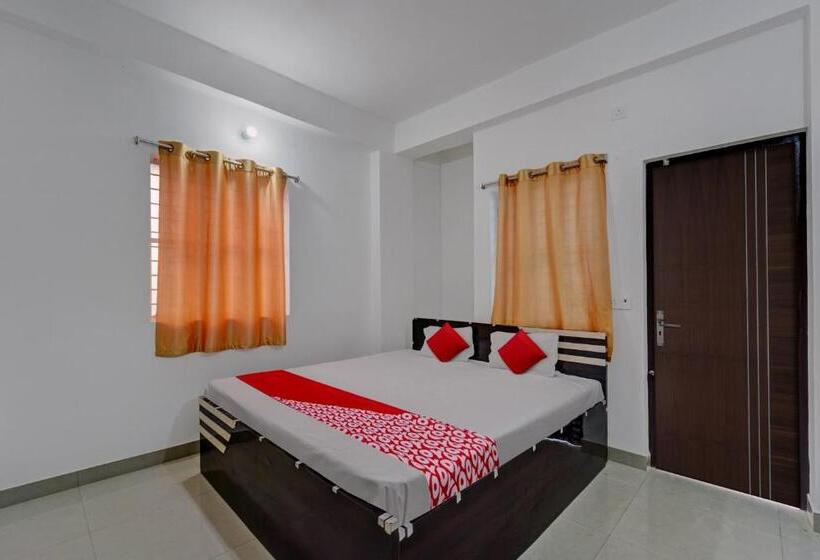 اتاق کلاسیک سه تخته, Oyo Flagship Hotel Sangam Palace