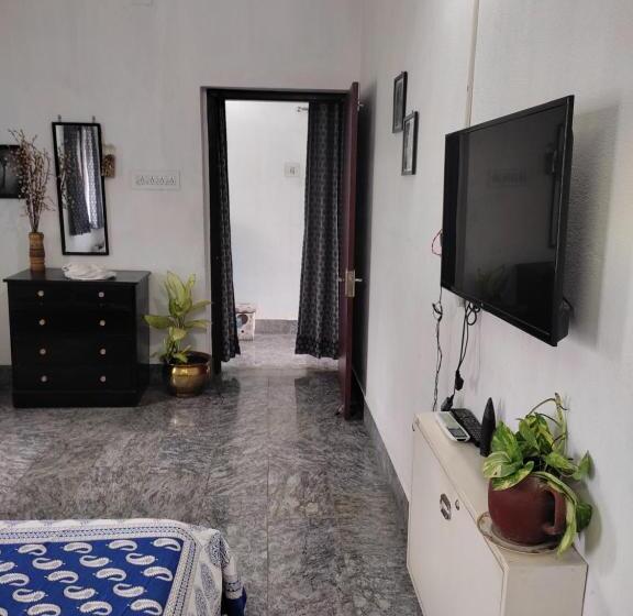 اتاق استاندارد, Madhavji Villa