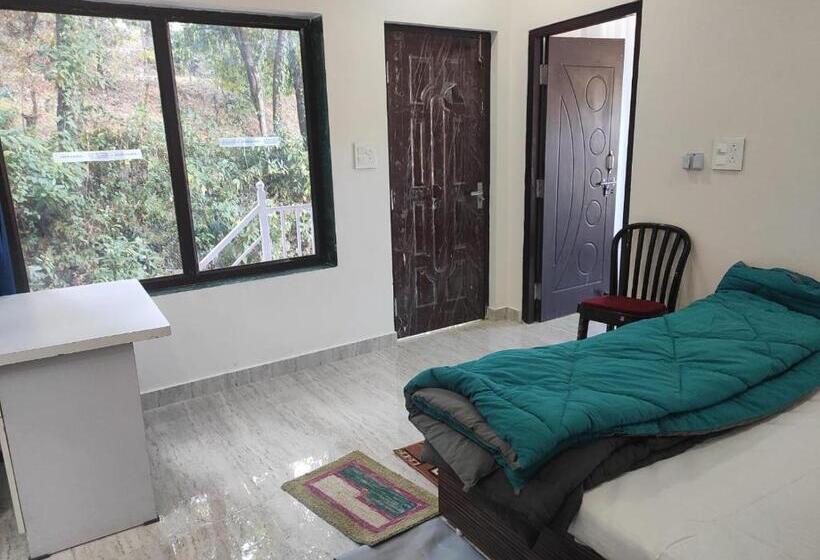 اتاق لوکس, Nirvana Home Stay