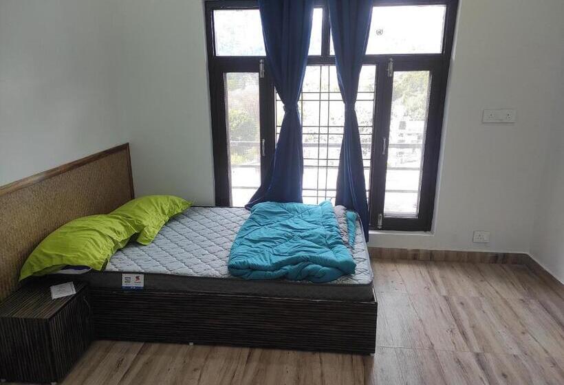 اتاق استاندارد یک نفره, Nirvana Home Stay