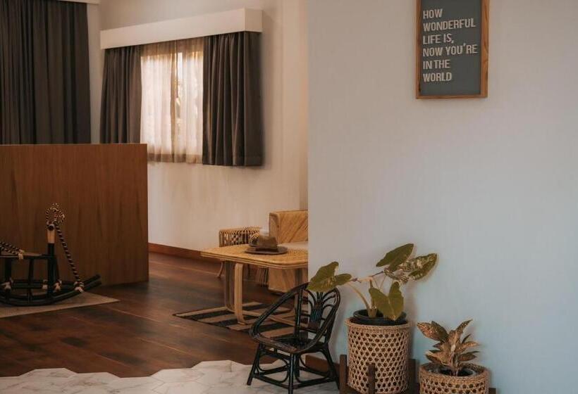 سوئیت با وان آب گرم, Thammachard29 Resort Baangrood