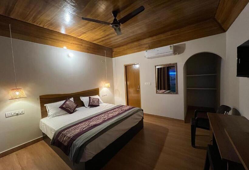 اتاق استاندارد, Wild Planet Corbett Hotel And Resort