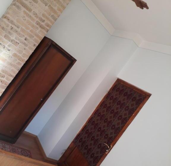 اتاق خانوادگی, Aghveran Eco Guest House