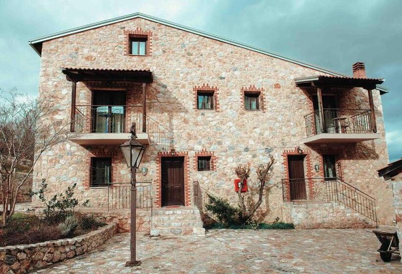 سوییت سوپریور, Lithea Mountain Resort